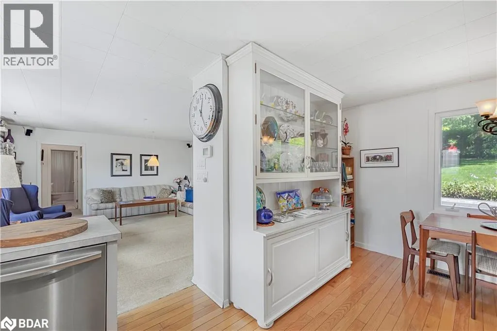 1125 WOODLAND Drive