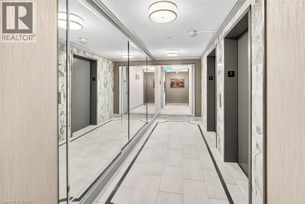 2210 LAKESHORE Road Unit# 203, #203