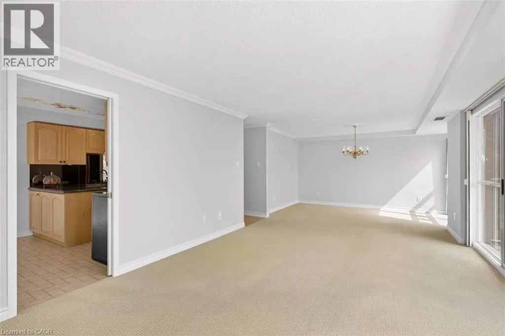 2210 LAKESHORE Road Unit# 203, #203