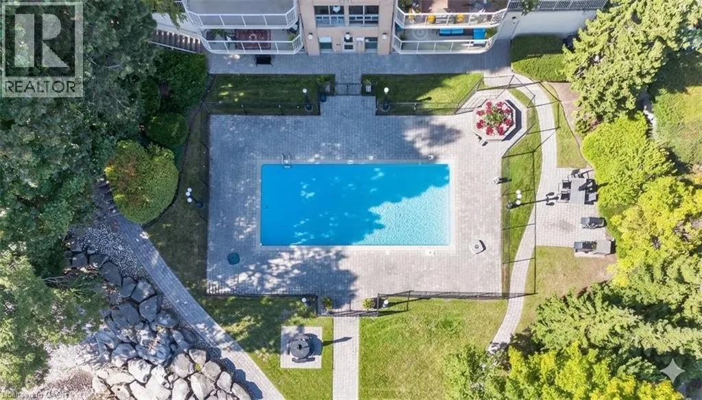 2210 LAKESHORE Road Unit# 203, #203
