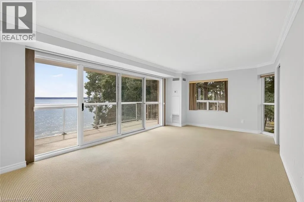 2210 LAKESHORE Road Unit# 203, #203
