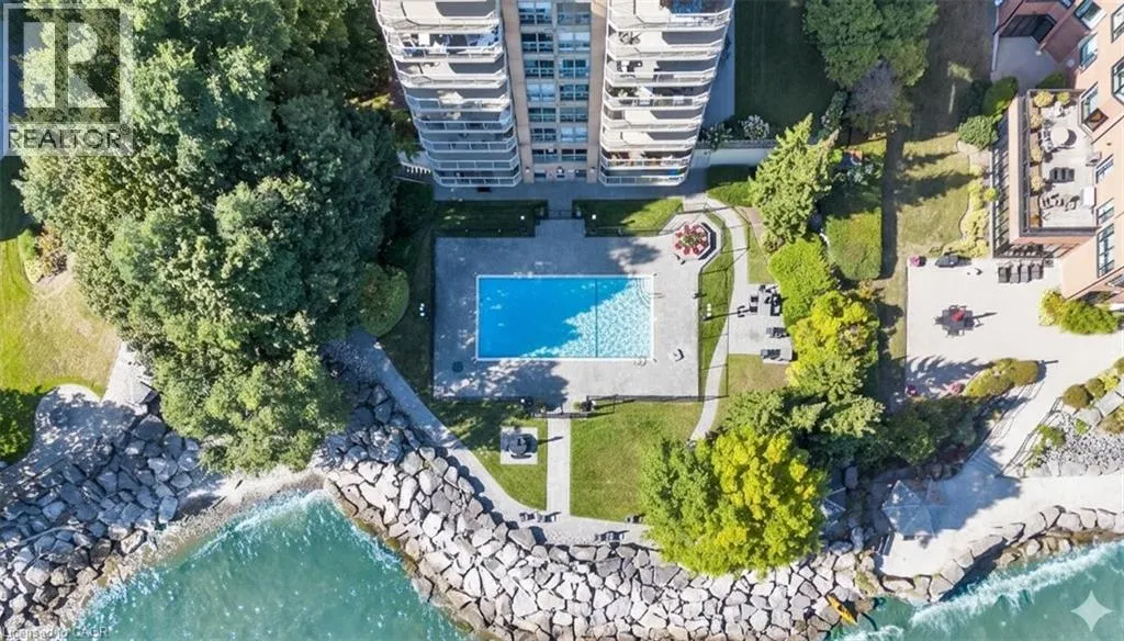 2210 LAKESHORE Road Unit# 203, #203