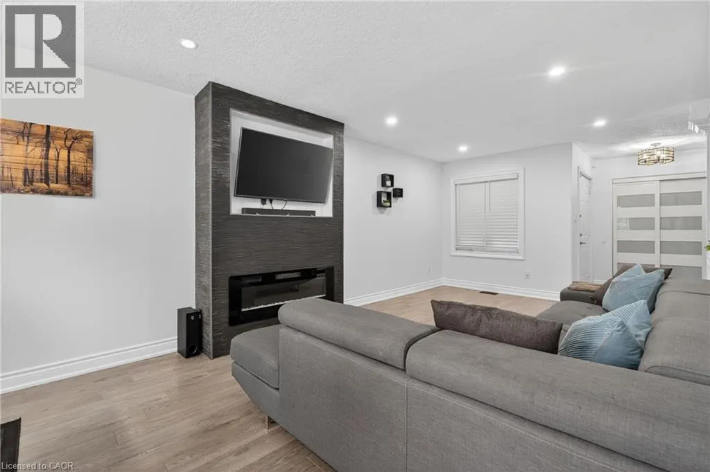 19 MARL MEADOW Drive