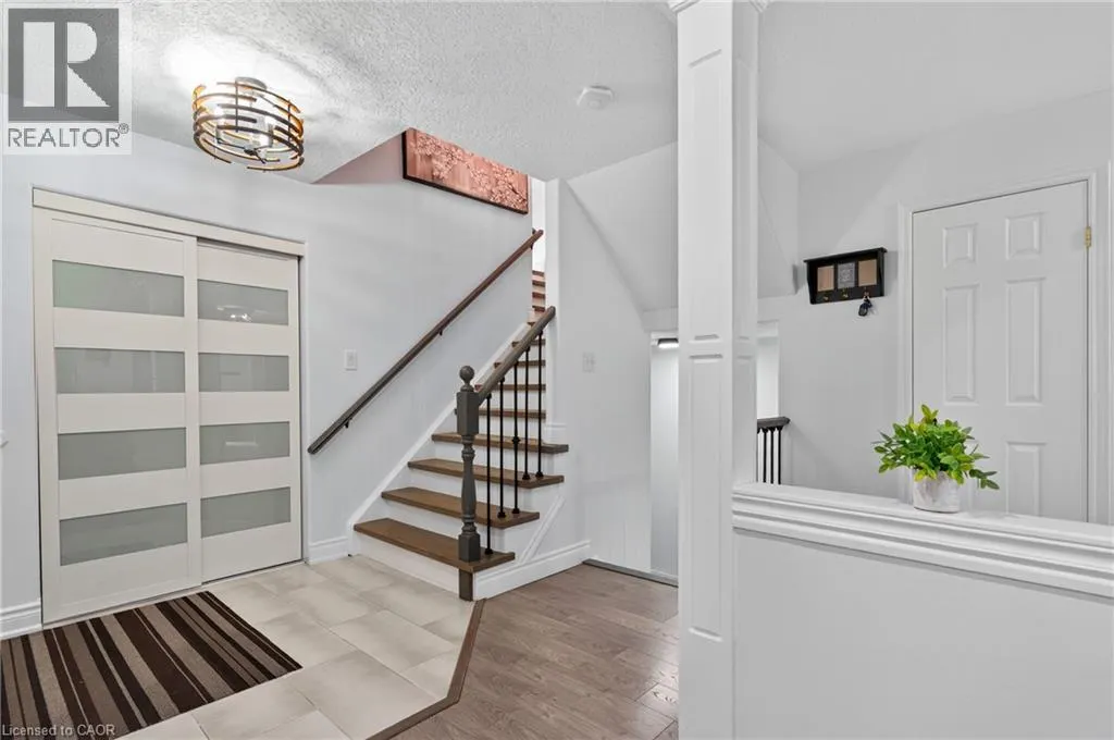 19 MARL MEADOW Drive