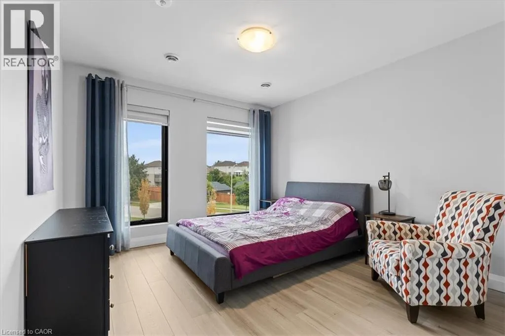 5 WAKE ROBIN Drive Unit# 304, #304