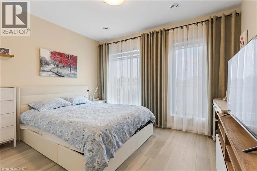 5 WAKE ROBIN Drive Unit# 304, #304