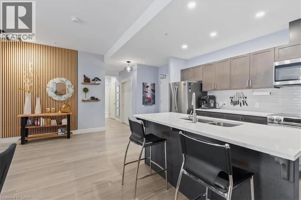 5 WAKE ROBIN Drive Unit# 304, #304