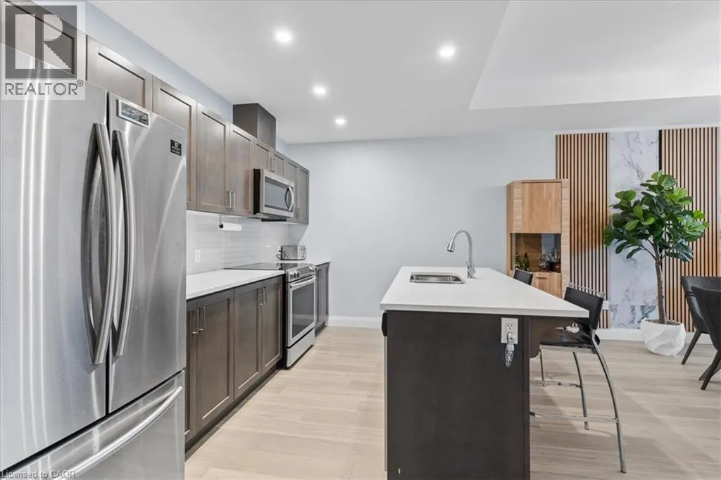 5 WAKE ROBIN Drive Unit# 304, #304