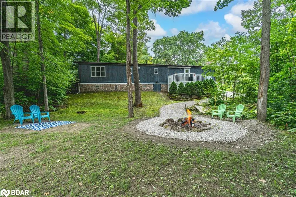 7498 ISLAND Crescent