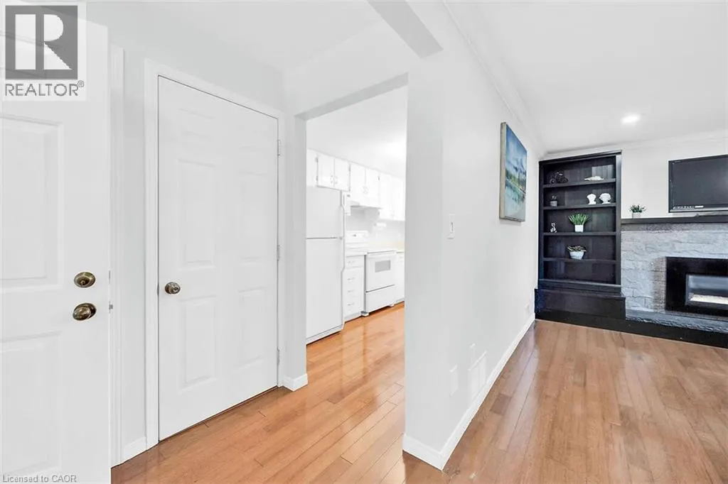 4 BING Crescent