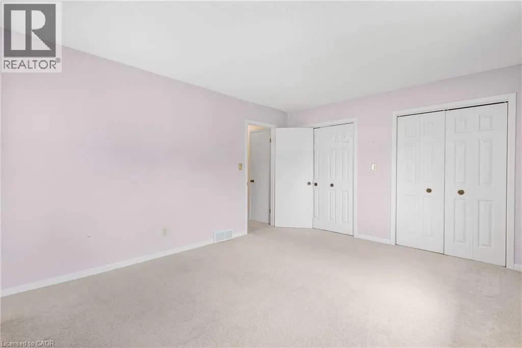 4 ROSSMORE Avenue Unit# 5, #5