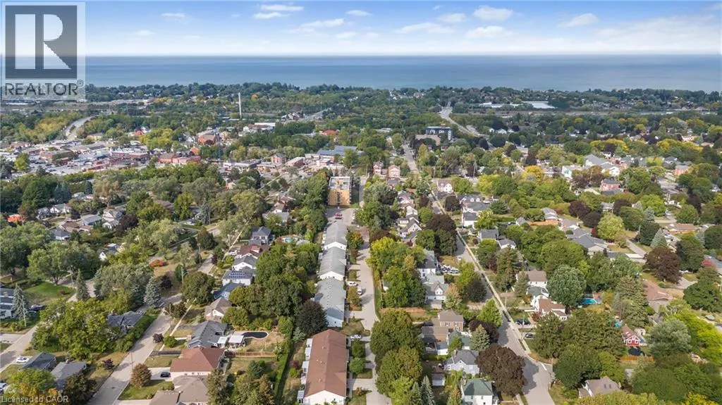 4 ROSSMORE Avenue Unit# 5, #5