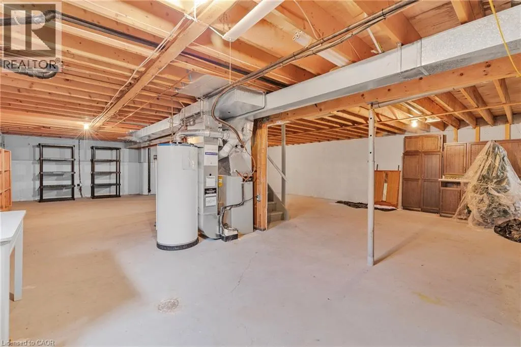 4 ROSSMORE Avenue Unit# 5, #5