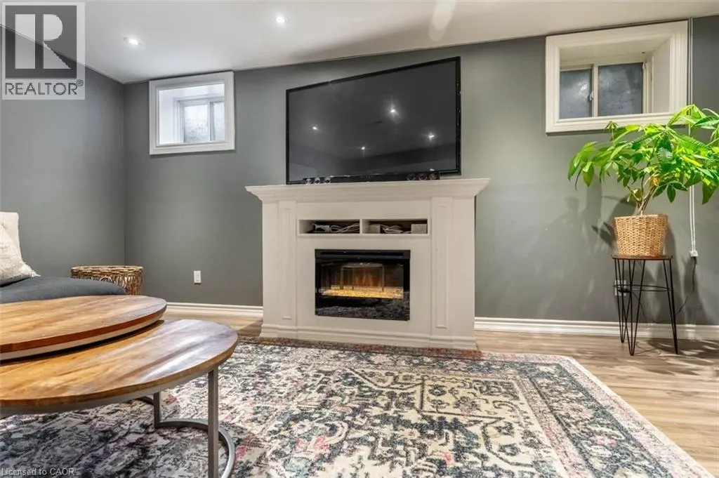 444 CARBERT Crescent
