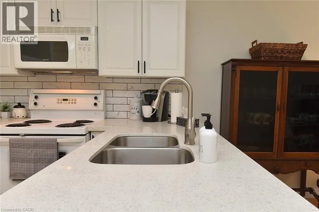 243 FENNELL Avenue E Unit# 13, #13