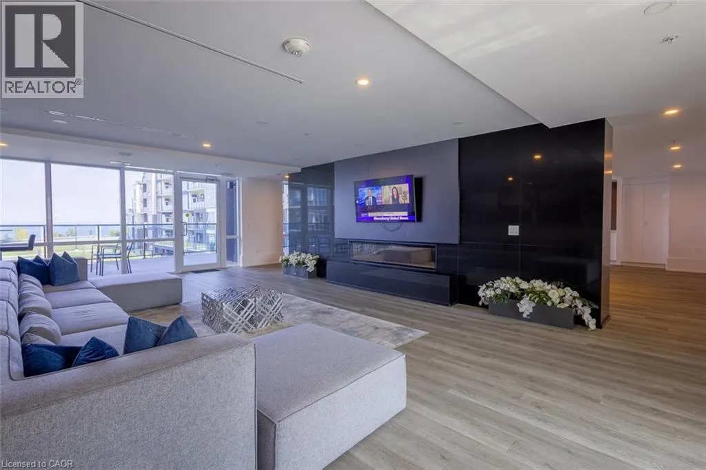 16 CONCORD Place Unit# 627, #627