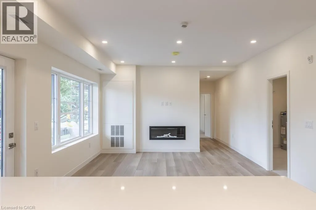 123 LINCOLN Street Unit# 209, #209