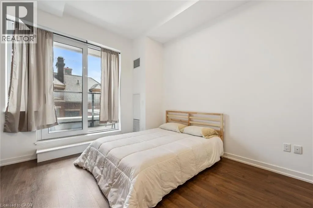5 WELLINGTON Street S Unit# 209, #209