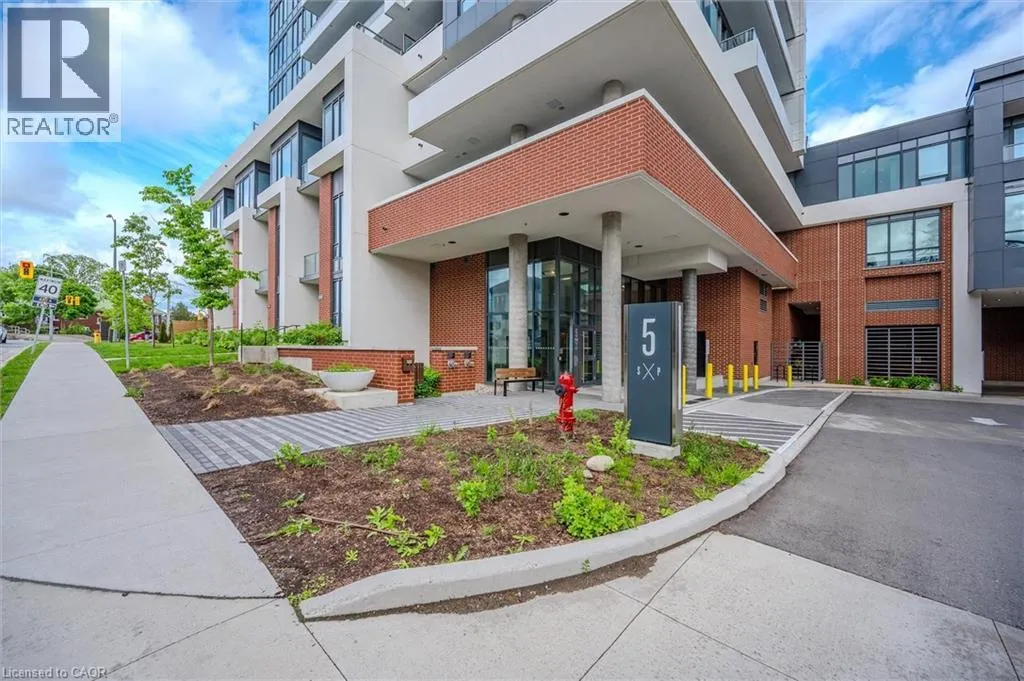 5 WELLINGTON Street S Unit# 209, #209