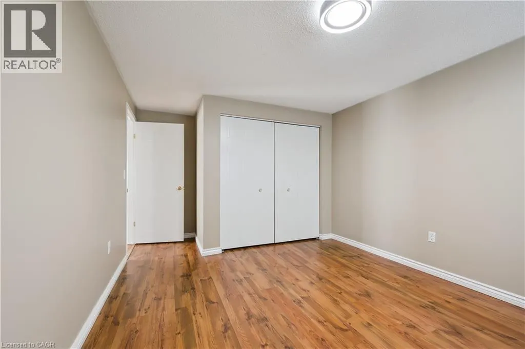 35 SMALL Court