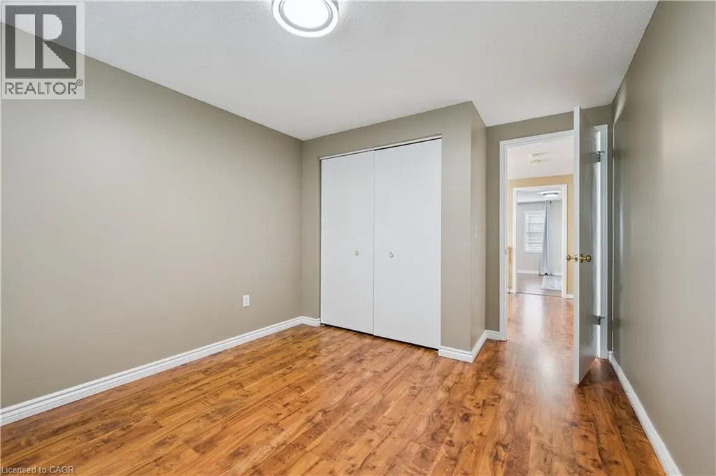35 SMALL Court