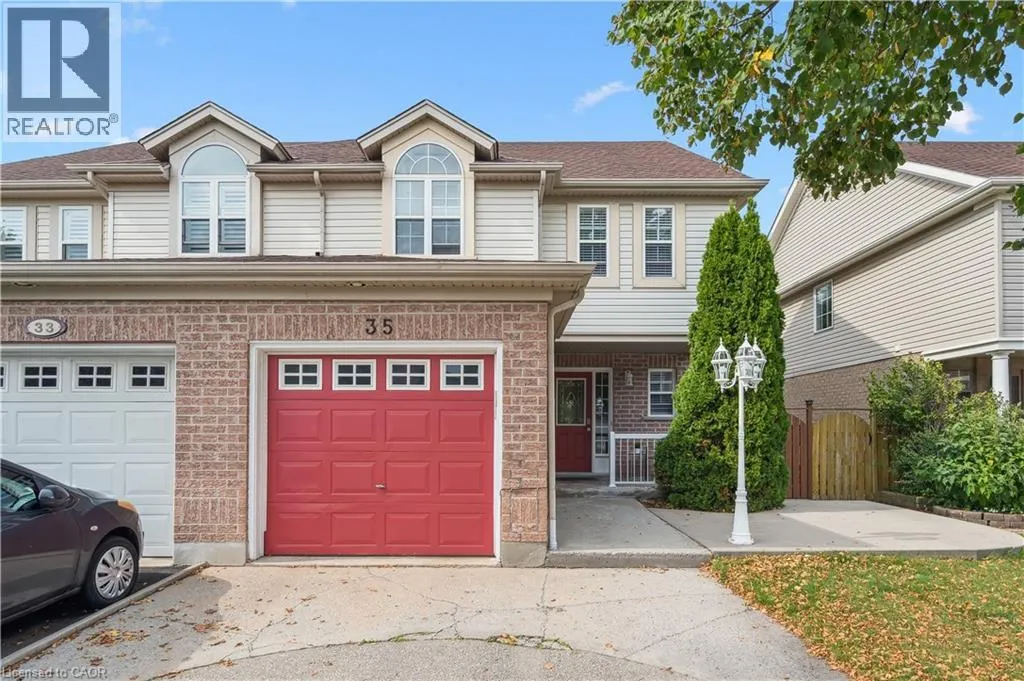 35 SMALL Court