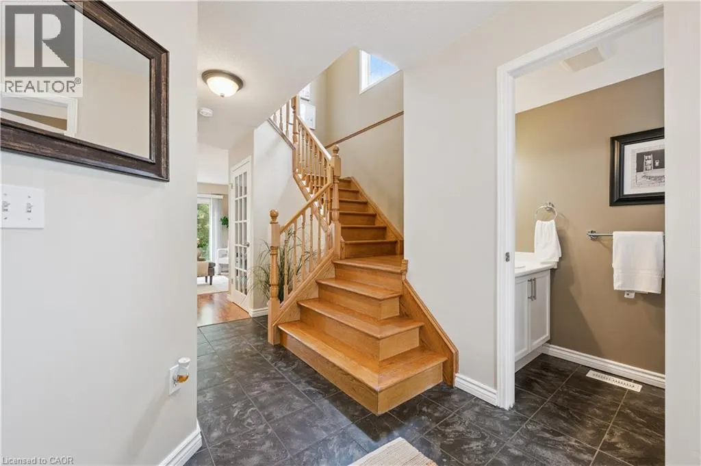 35 SMALL Court