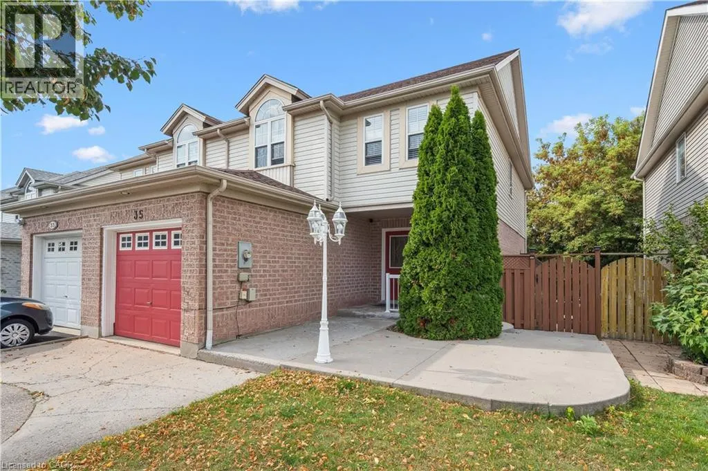35 SMALL Court