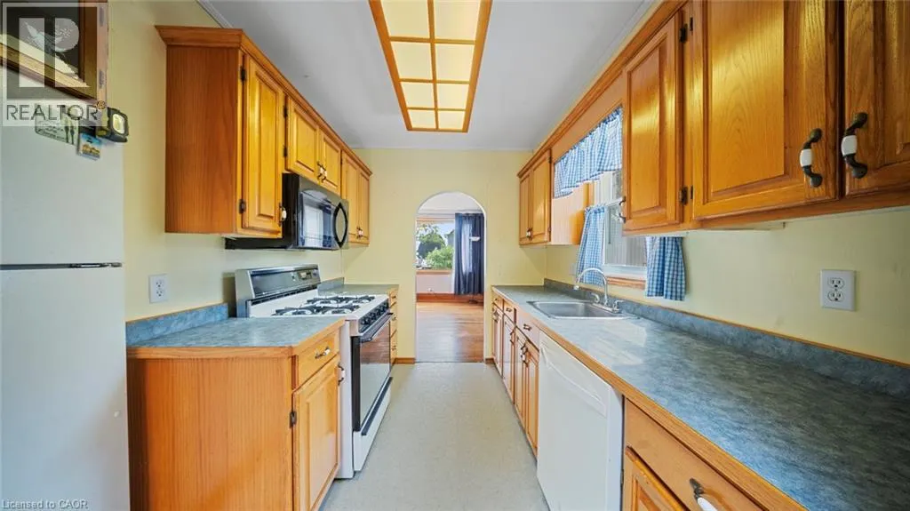 21 PANSY Avenue