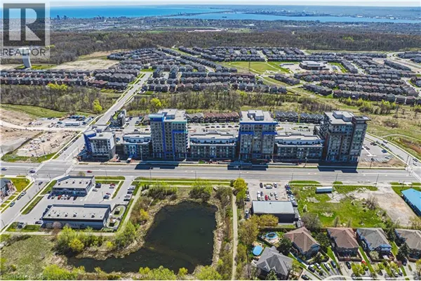 460 DUNDAS Street E Unit# 327, #327