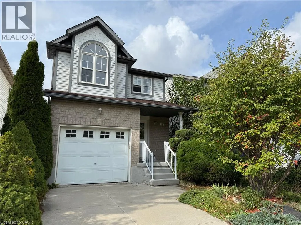 930 CREEKSIDE Drive