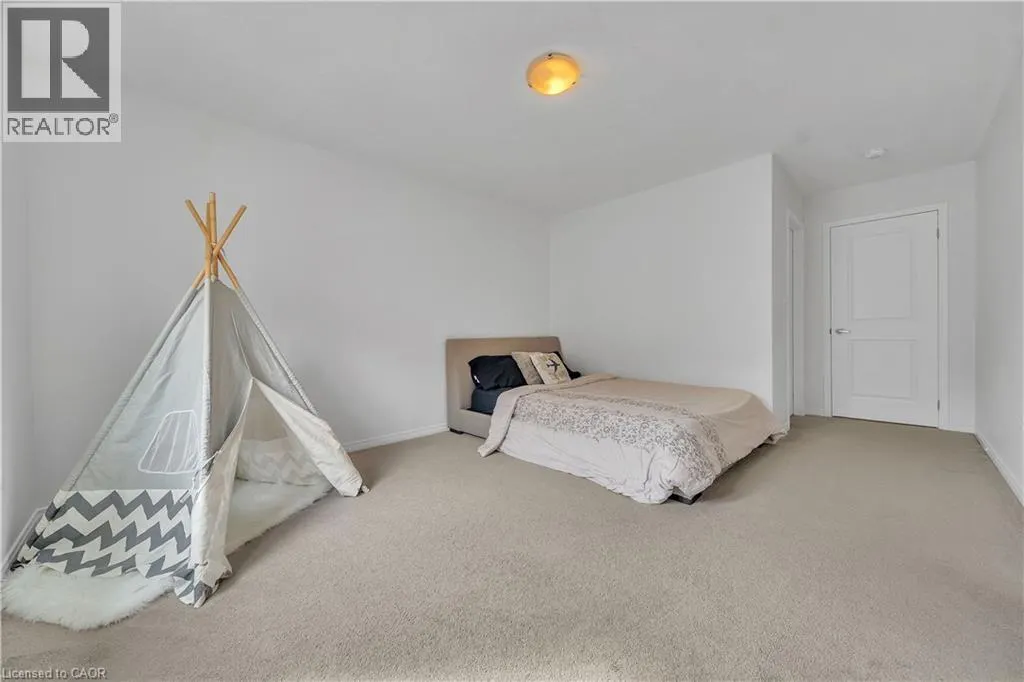 237 KINSMAN Drive