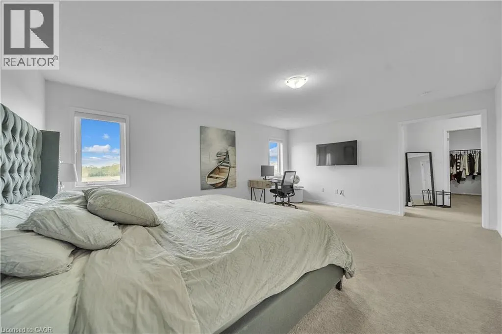 237 KINSMAN Drive