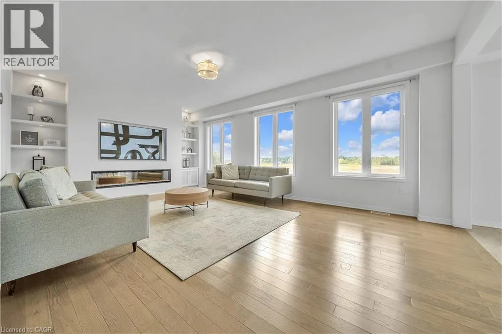 237 KINSMAN Drive