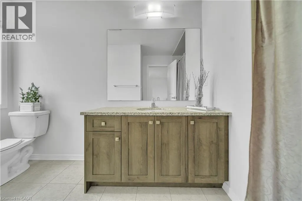 237 KINSMAN Drive