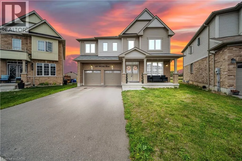 237 KINSMAN Drive