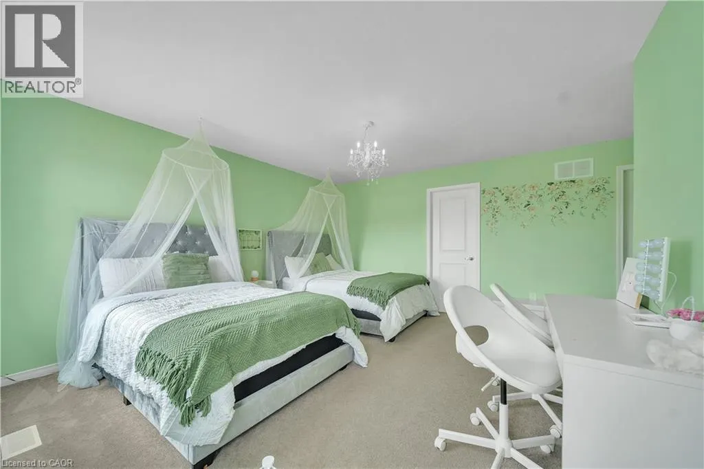 237 KINSMAN Drive