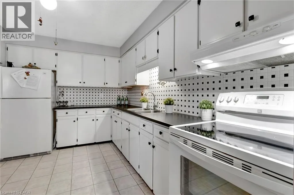 6 SHETTLESTON Street Unit# 306, #306