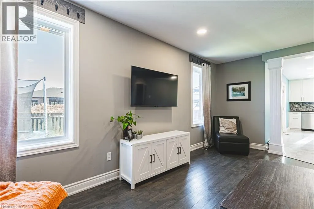 19 LIUNA Court