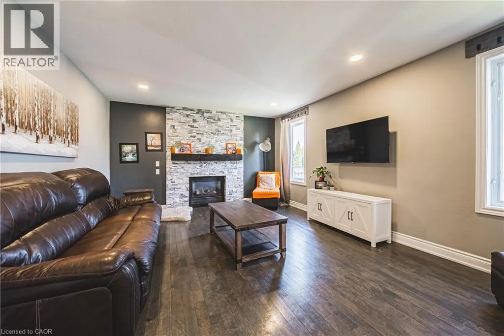 19 LIUNA Court