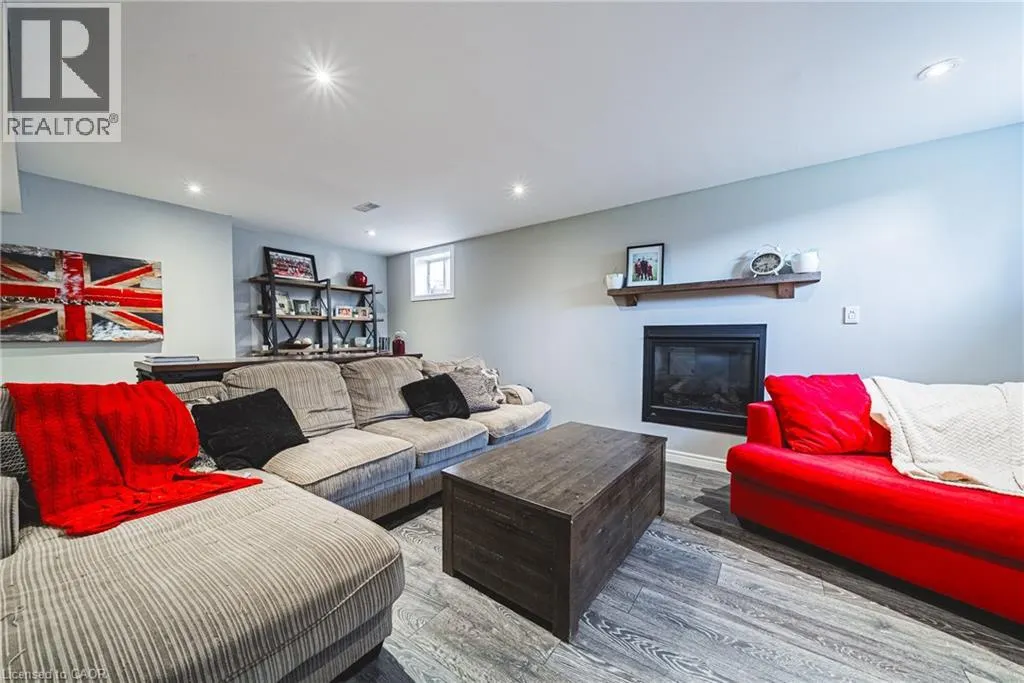 19 LIUNA Court