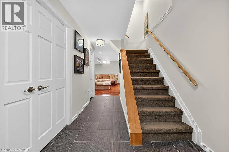 28 WOODBANK Street