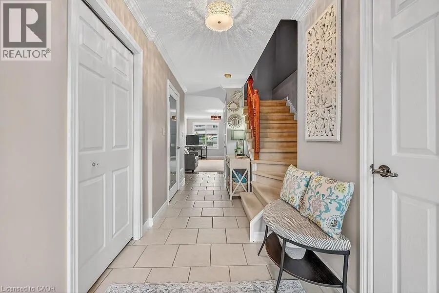 28 WOODBANK Street