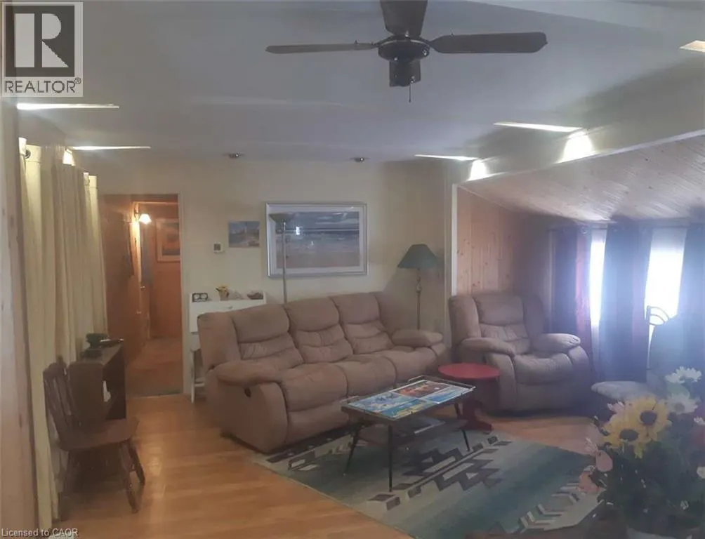 18 SUTTON Drive