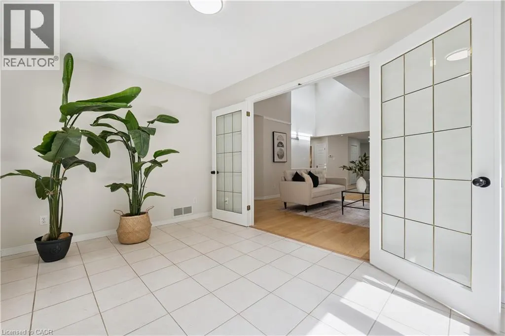 22 WINDWARD Place