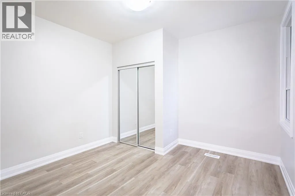 297 MARY Street N Unit# 1, #1