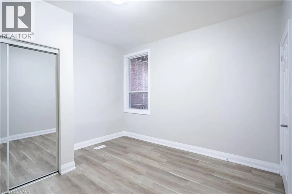297 MARY Street N Unit# 1, #1