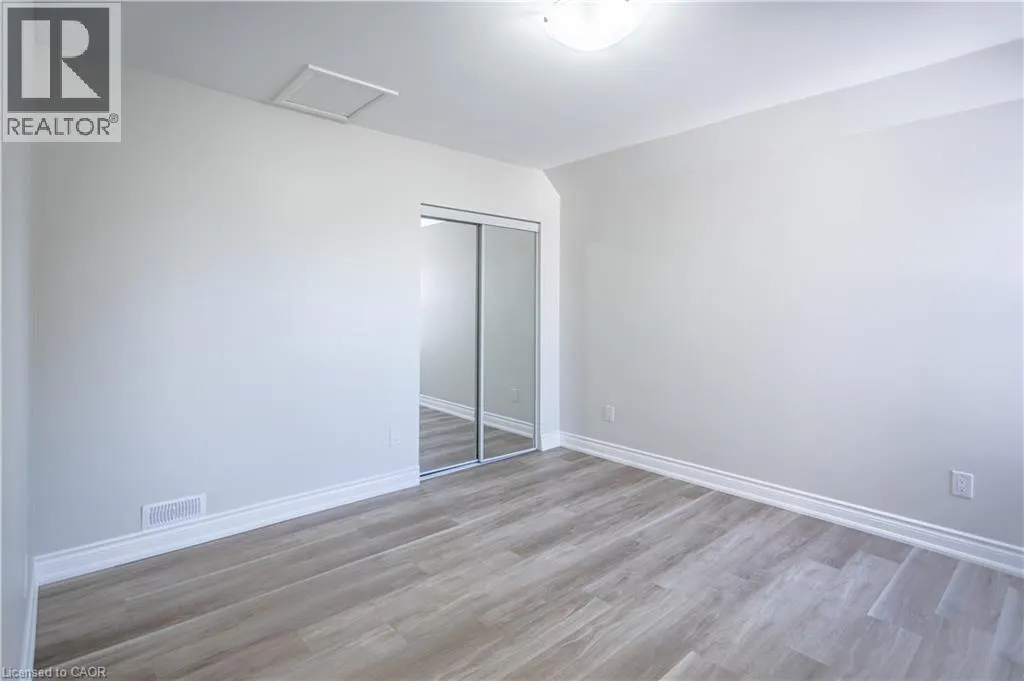 297 MARY Street N Unit# 1, #1