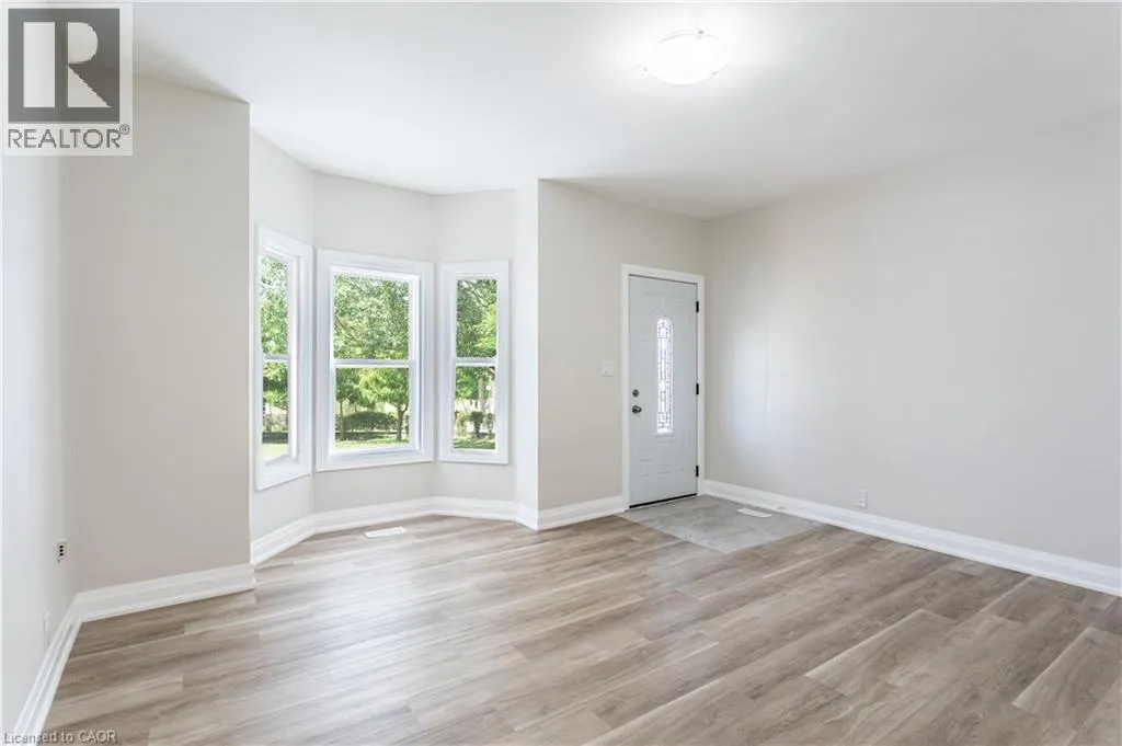 297 MARY Street N Unit# 1, #1