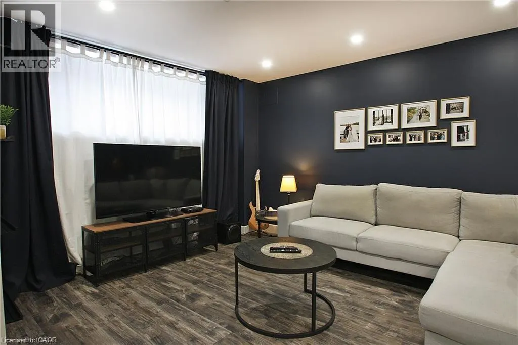 23 SCARLETWOOD Street Unit# Lower, #Lower